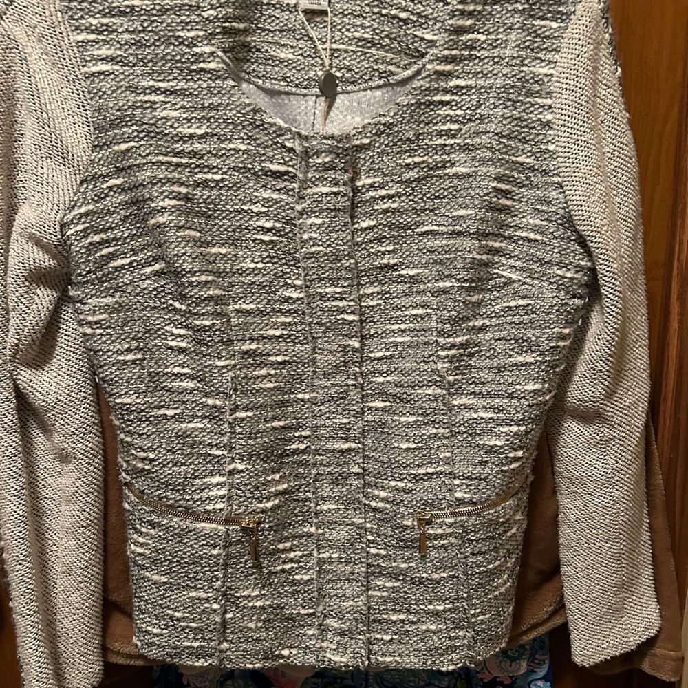 Chic Textured Gray and Cream Jacket